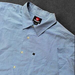 Quiksilver Men's Short Sleeve Light Blue Button Up Shirt